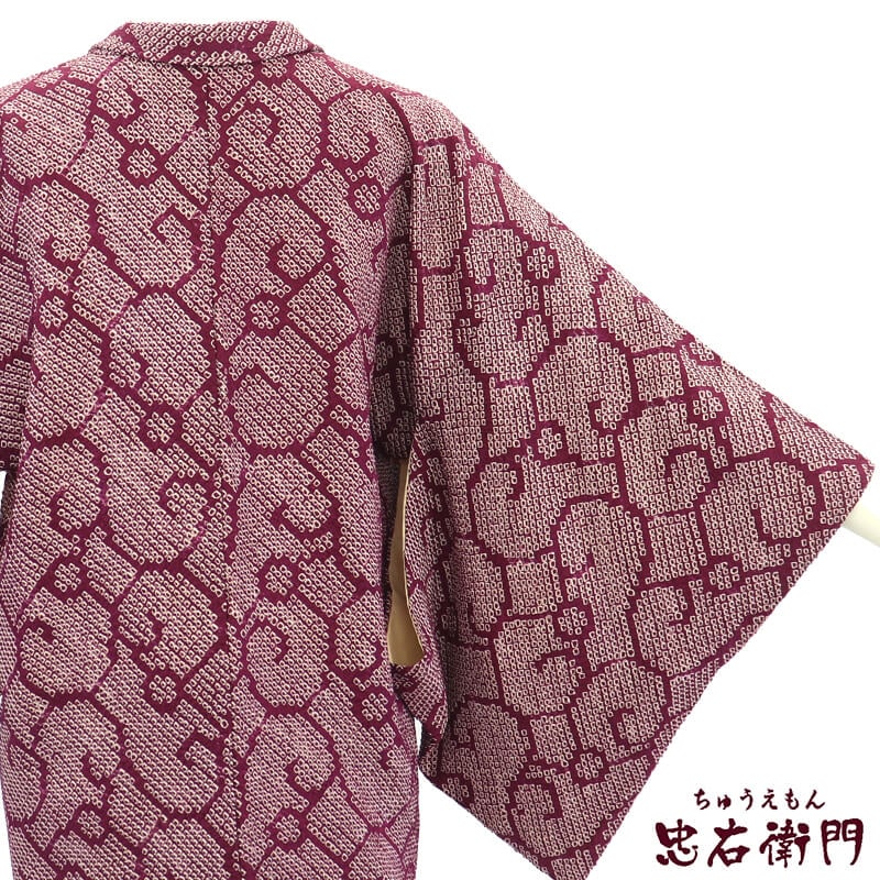 【中古】 羽織 絞り羽織 レディース 正絹 紫 唐草 身丈73.5cm 裄丈62cm カジュアル 小さいサイズ 羽織もの カーディガン感覚 衣装 リサイクル羽織 即日発送