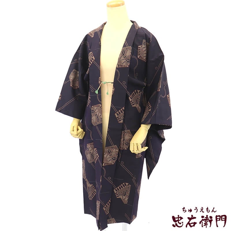 【中古】 羽織 アンティーク羽織 レディース 正絹 紫 モダン お洒落柄 身丈100.5cm 裄丈62cm フォーマル 衣装 小さいサイズ リサイクル着物 リユース着物 中古着物 即日発送