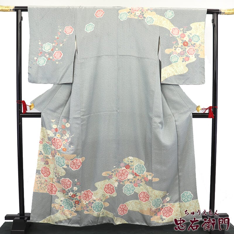【中古】 訪問着 フォーマル 袷 レディース 正絹 水色 綸子 部分絞り 牡丹 菊 身丈166.5cm 裄丈66cm 結婚式 パーティ 入学式 卒業式 七五三 M〜Lサイズ相当 リサイクル着物 リユース着物 中古着物 送料無料 即日発送