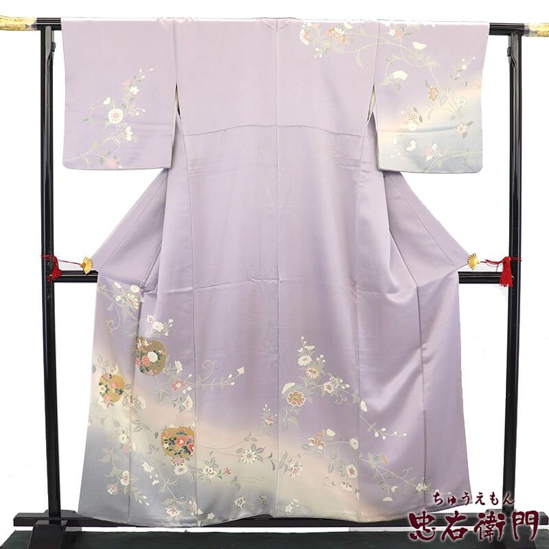 【中古】 訪問着 フォーマル 袷 レディース 正絹 薄紫 綸子 唐花 菊 身丈159cm 裄丈66.5cm 結婚式 パーティ 入学式 卒業式 七五三 Mサイズ相当 リサイクル着物 リユース着物 中古着物 送料無料 即日発送