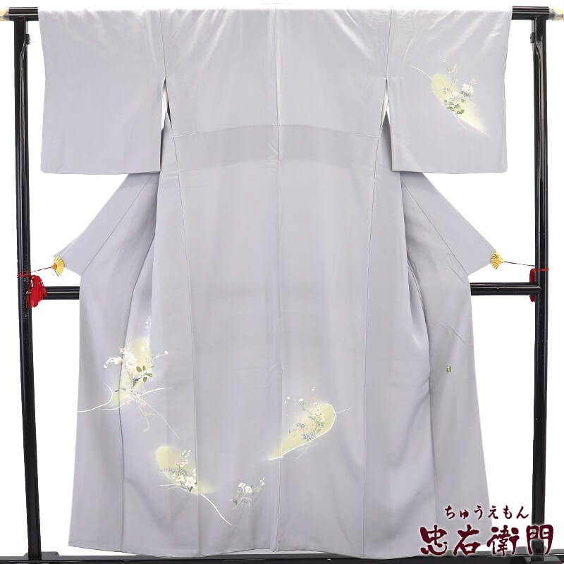 中古】 付下げ 袷 レディース 正絹 薄灰 草花 落款 上品 身丈157cm 裄