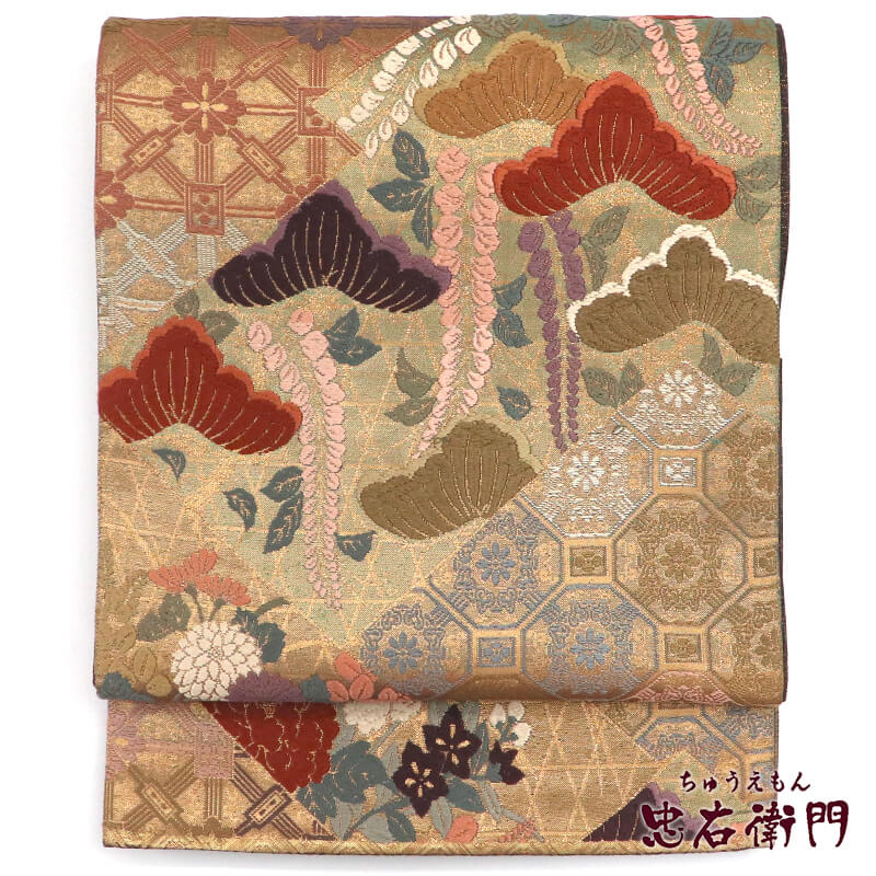 【中古】 袋帯 フォーマル 正絹 六通柄 金茶 唐織 蜀江文様 松 牡丹 長さ444cm 幅30.5cm リサイクル 和装式典 着物 仕立て上がりリサイクル帯 送料無料 即日発送