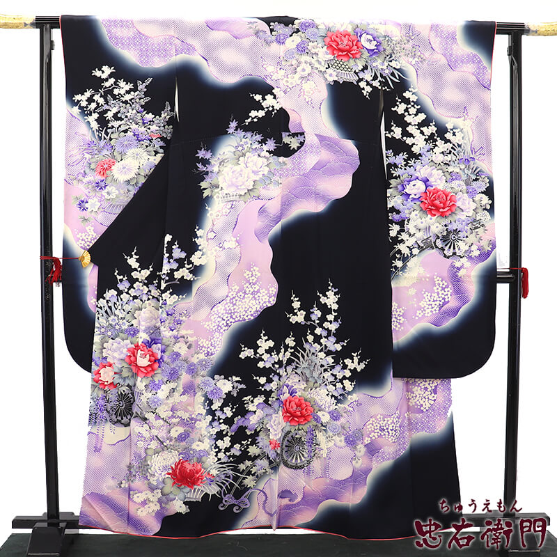 【20%OFF|年末年始SALE開催中】【中古】 振袖 長襦袢 2点 セット 成人式 晴れ着 正絹 黒 紫 花車 牡丹 梅 身丈162cm 裄丈67cm M〜Lサイズ相当 リサイクル着物 リユース着物 中古着物 送料無料 即日発送