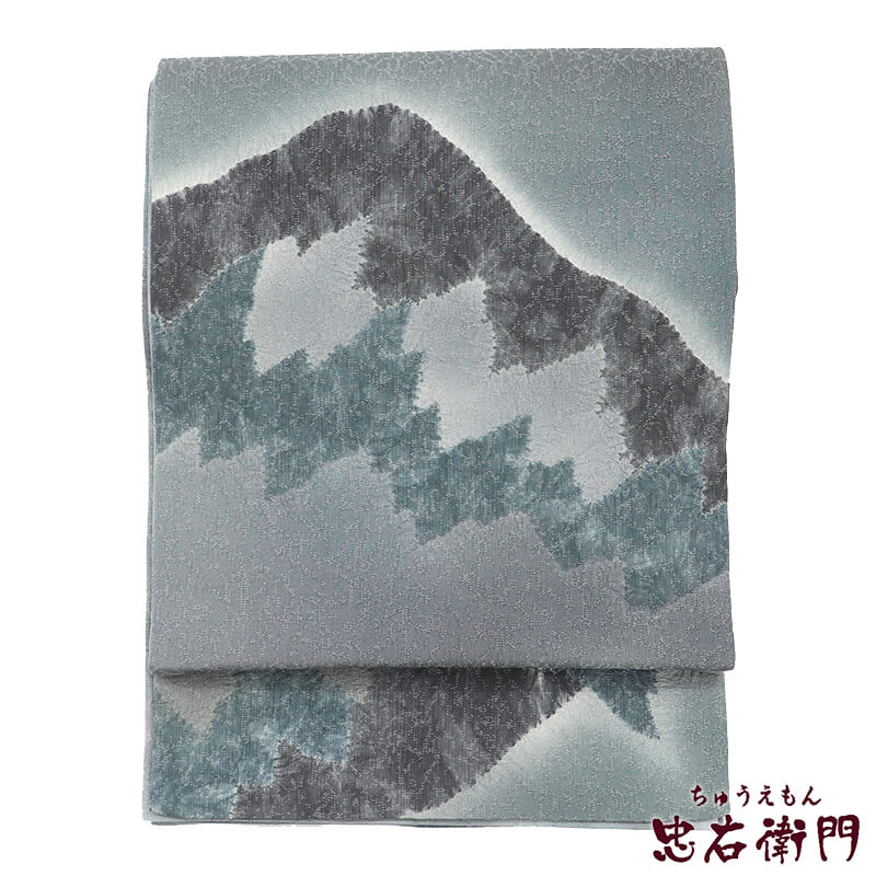 【中古】 袋帯 おしゃれ袋帯 洒落用 正絹 全通柄 灰青 部分絞り 風景柄 山柄 長さ453cm 幅31cm リサイクル 和装 おしゃれ着向き 着物 仕立て上がりリサイクル帯 送料無料 即日発送