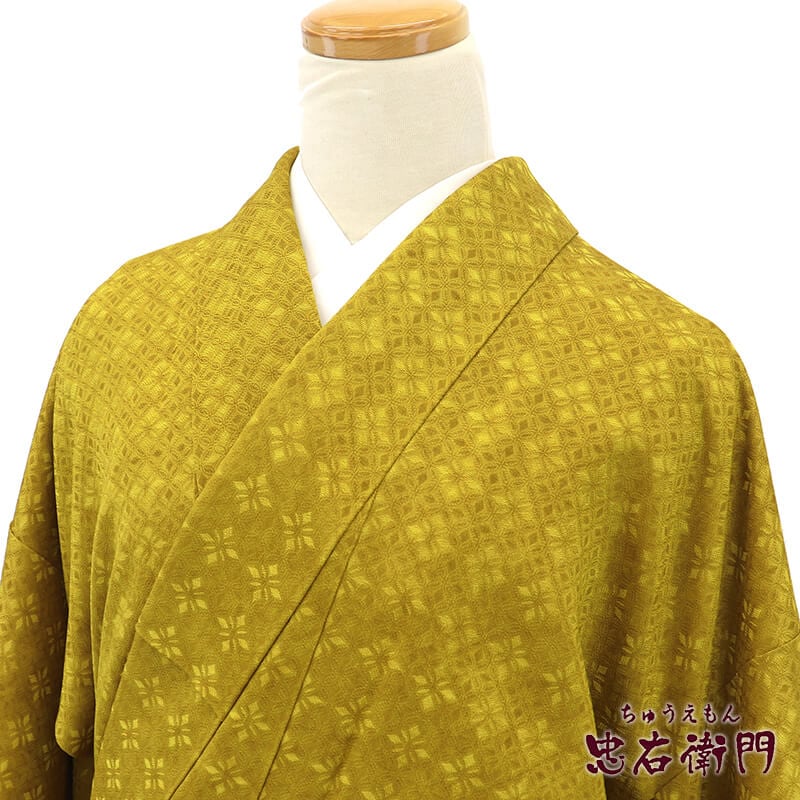 【中古】 色無地 無地着物 紋なし レディース 正絹 芥子色 七宝 ストレッチ素材 身丈156.5cm 裄丈69cm 仕立て上がり着物 リサイクル着物 即日発送