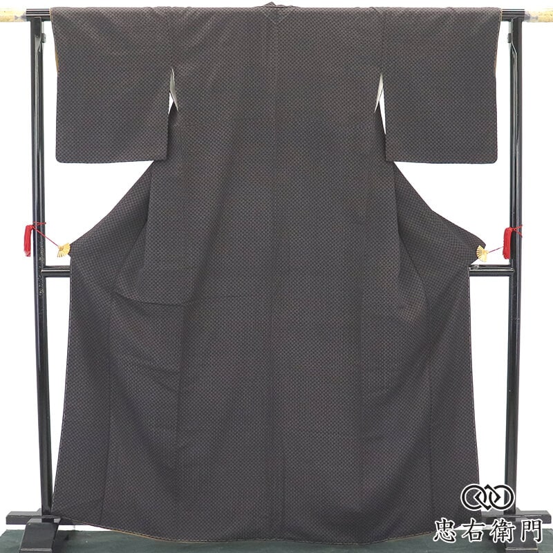 小紋 着物 中古 リサイクル 身丈158.5cm 裄66.5cm A871-5 小紋 単衣 着物 リサイクル 正絹 春 秋 コーラルピンク 波線