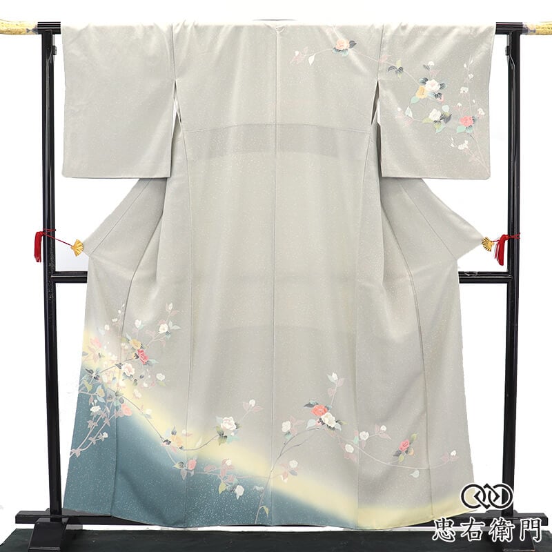訪問着 袷 レディース 正絹 グレー 花柄 優美 伝統文様 身丈162.5cm 裄丈68cm 式典 食事会 観劇 パーティ M〜Lサイズ相当 リサイクル着物 リユース着物 中古着物 送料無料 即日発送 【中古】