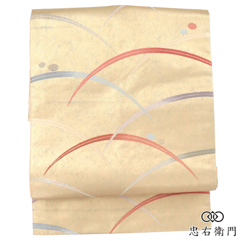 名古屋帯 なごや帯 正絹 六通柄 九寸帯 金ベージュ 露芝文 シンプル 上品 箔地 長さ360cm 幅30.5cm お稽古 お出かけ ランチ 食事会 リサイクル帯 中古帯 仕立て上がり帯 レディース 女性用 着物 即日発送 【中古】