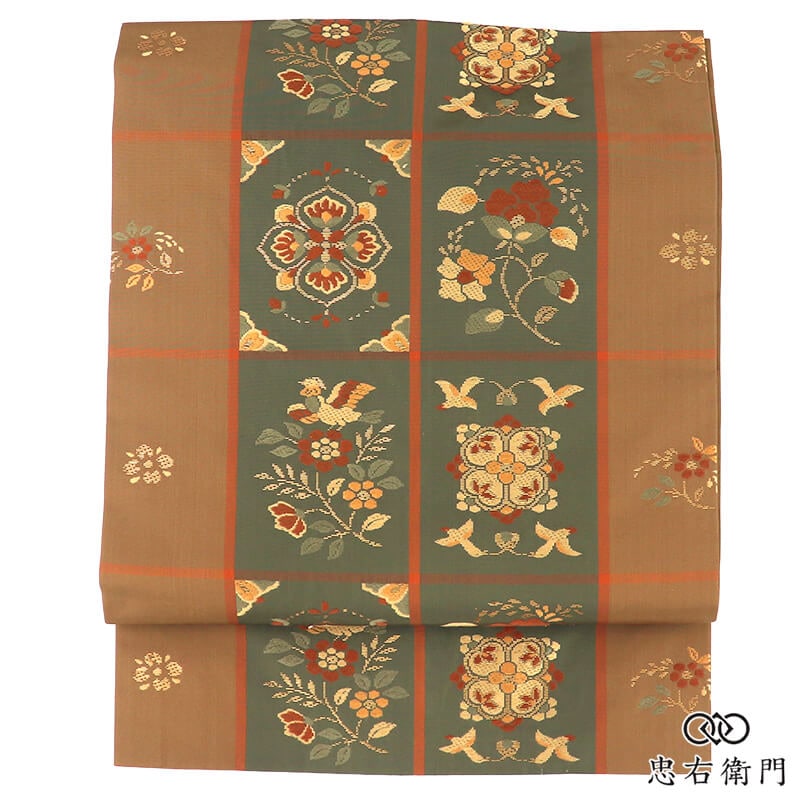 名古屋帯 正絹 六通柄 九寸帯 ベージュ 華文 鳥 伝統文様 上品 長さ354cm 幅30cm 食事会 お稽古 お出かけ リサイクル帯 中古帯 仕立て上がり帯 レディース 女性用 着物 即日発送 【中古】