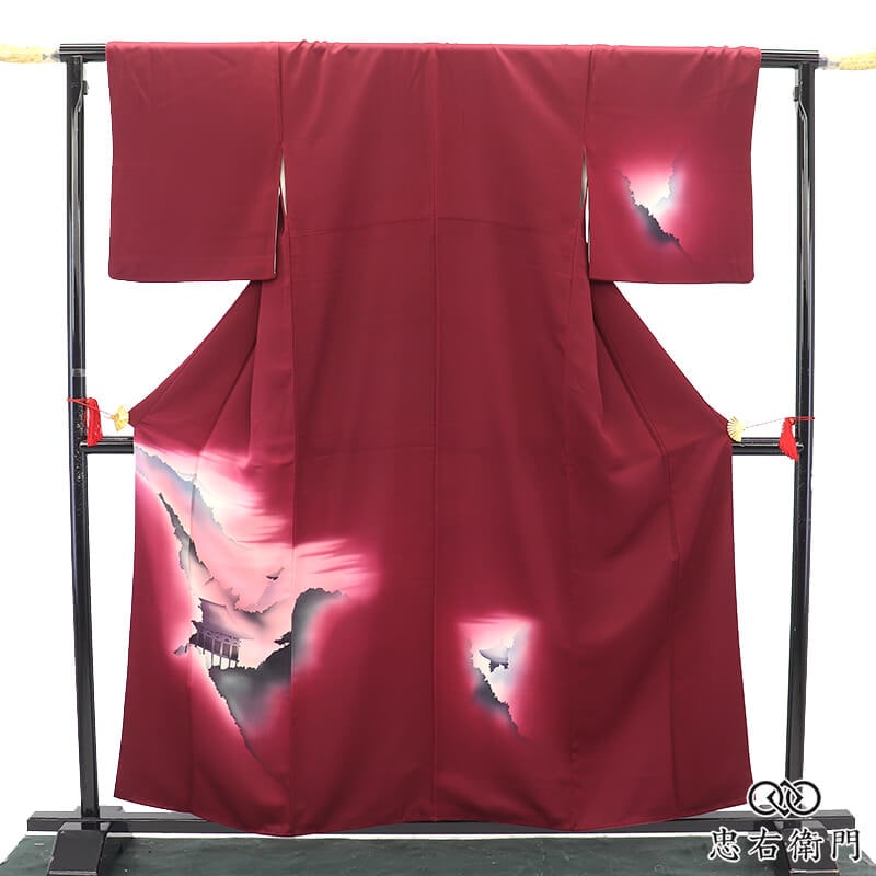 付下げ フォーマル レディース 袷 正絹 赤紫 山水風景 寺院 霞ぼかし 幻想的 身丈162.5cm 裄丈66cm 食事会 パーティ 観劇 M〜Lサイズ相当 リサイクル着物 リユース着物 中古着物 送料無料 即日発送 【中古】