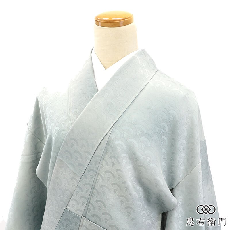 色無地 無地着物 紋なし レディース 袷 正絹 灰水色 青海波 無地 上品 身丈158.5cm 裄丈63cm お茶会 お稽古 お出かけ S〜Mサイズ相当 リサイクル着物 リユース着物 中古着物 送料無料 即日発送 【中古】