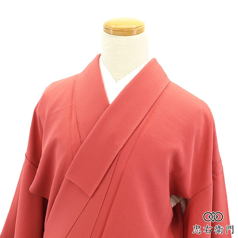 色無地 着物 一つ紋 丸に沢瀉 みやびちりめん レディース 袷 正絹 赤桃 無地 身丈159.5cm 裄丈66cm 入学式 七五三 お茶会 お稽古 Mサイズ相当 リサイクル着物 リユース着物 中古着物 即日発送 【中古】