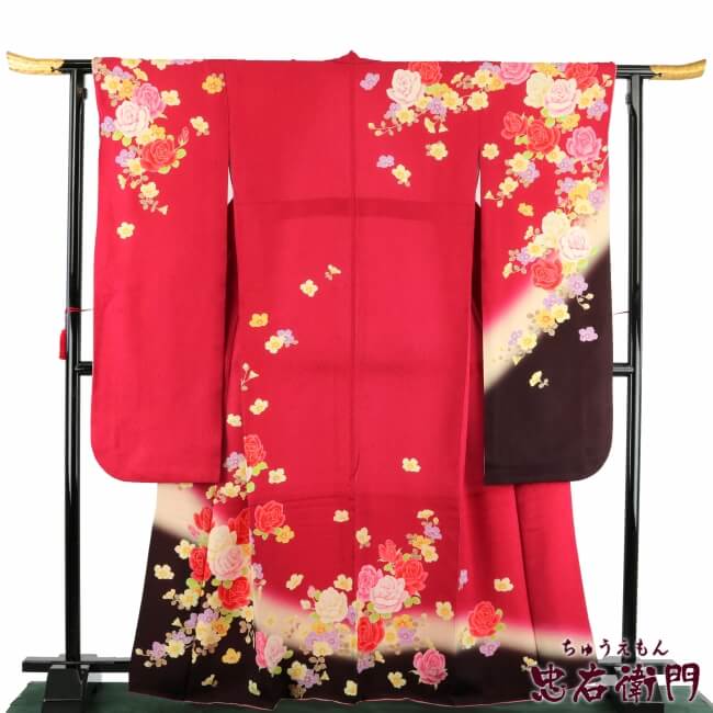 【50%OFF|えびす講セール|期間限定】【中古】 振袖 レディース フォーマル 正絹 裄丈68cm リサイクル 赤 薔薇 桜 成人式 晴れ着 中古着物 リサイクル着物