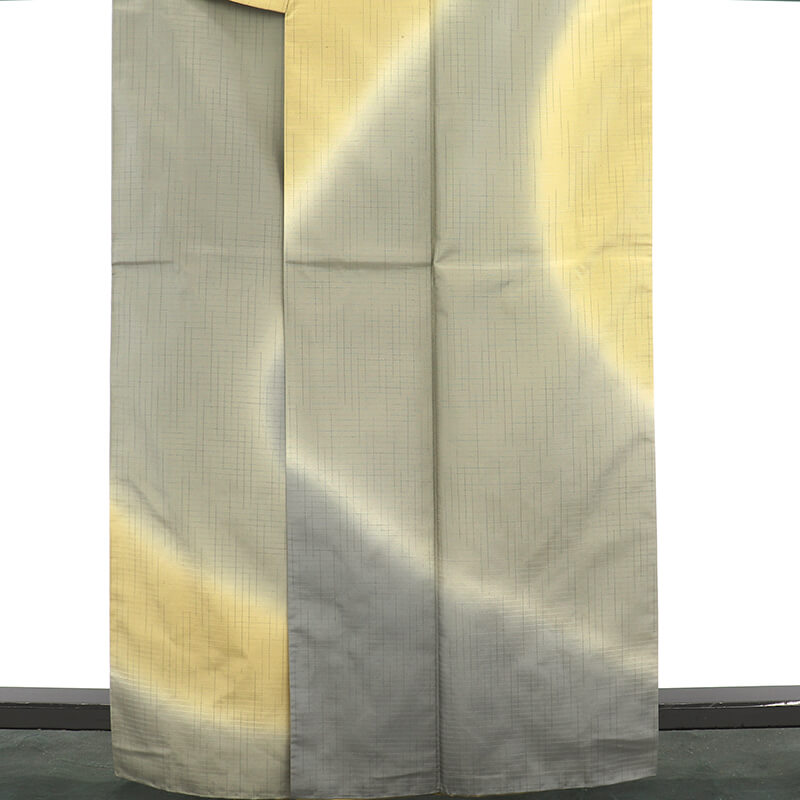 【中古】 紬付下げ 紬着物 付下げ 付け下げ レディース 正絹 灰 芥子 色ぼかし 身丈166cm 裄丈68.5cm 仕立て上がり着物 カジュアル お出掛け パーティ リユース着物 リサイクル着物 送料無料 10時までのご注文で即日発送