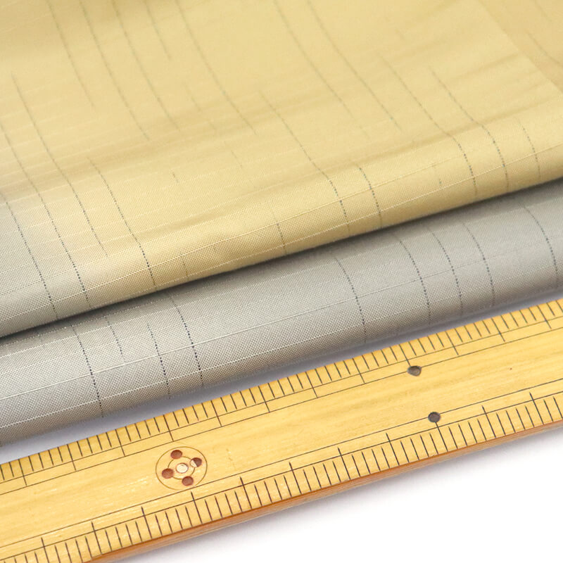 【中古】 紬付下げ 紬着物 付下げ 付け下げ レディース 正絹 灰 芥子 色ぼかし 身丈166cm 裄丈68.5cm 仕立て上がり着物 カジュアル お出掛け パーティ リユース着物 リサイクル着物 送料無料 10時までのご注文で即日発送