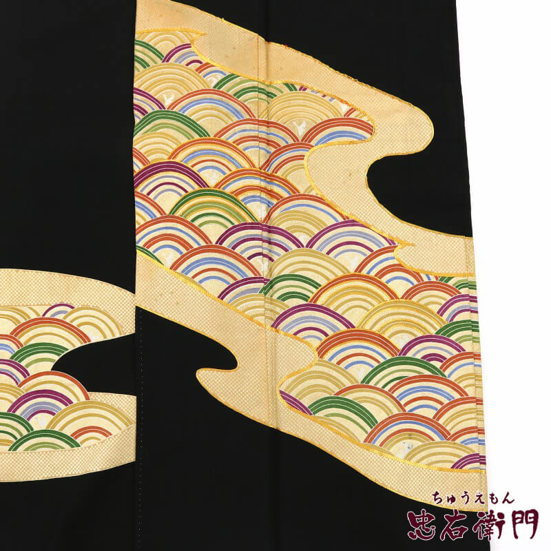 【20倍ポイント|歳末大還元祭】【中古】 黒留袖 化繊 リサイクル レディース リメイク素材用 手芸向き ブラック 裄丈64.5cm 仕立上がり着物 即日発送