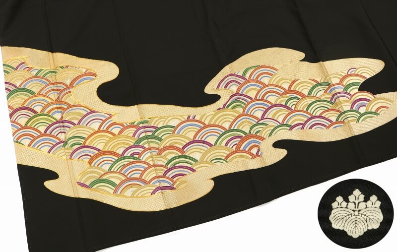 【20倍ポイント|歳末大還元祭】【中古】 黒留袖 化繊 リサイクル レディース リメイク素材用 手芸向き ブラック 裄丈64.5cm 仕立上がり着物 即日発送