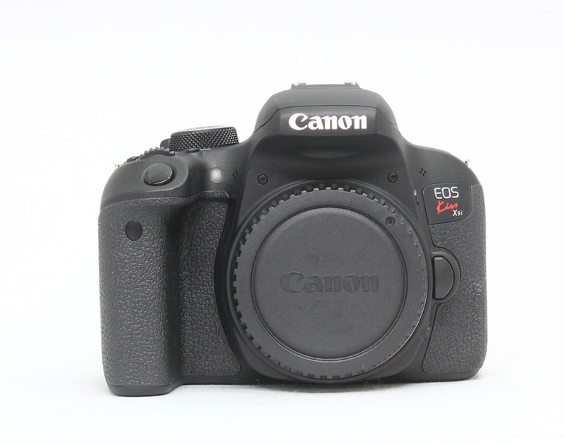 EOS Kiss X9i