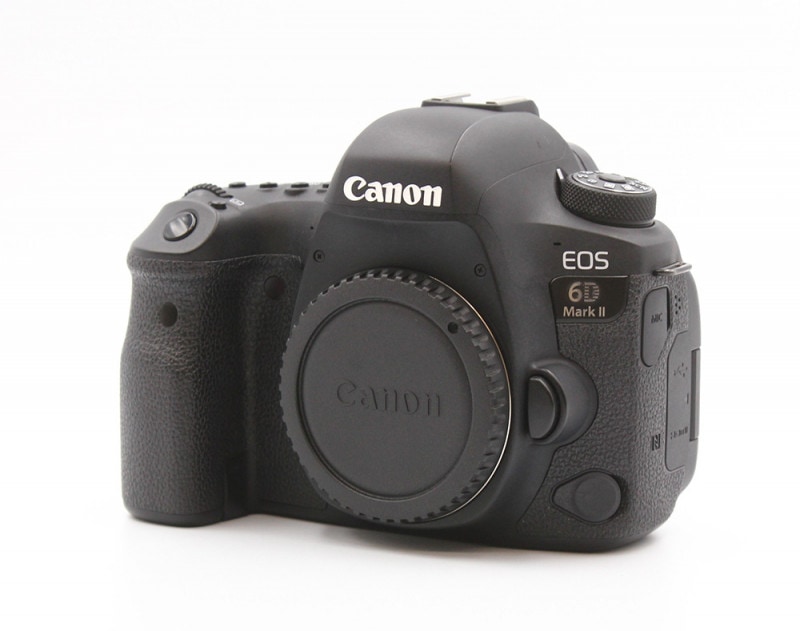 EOS 6D Mark II ボディ