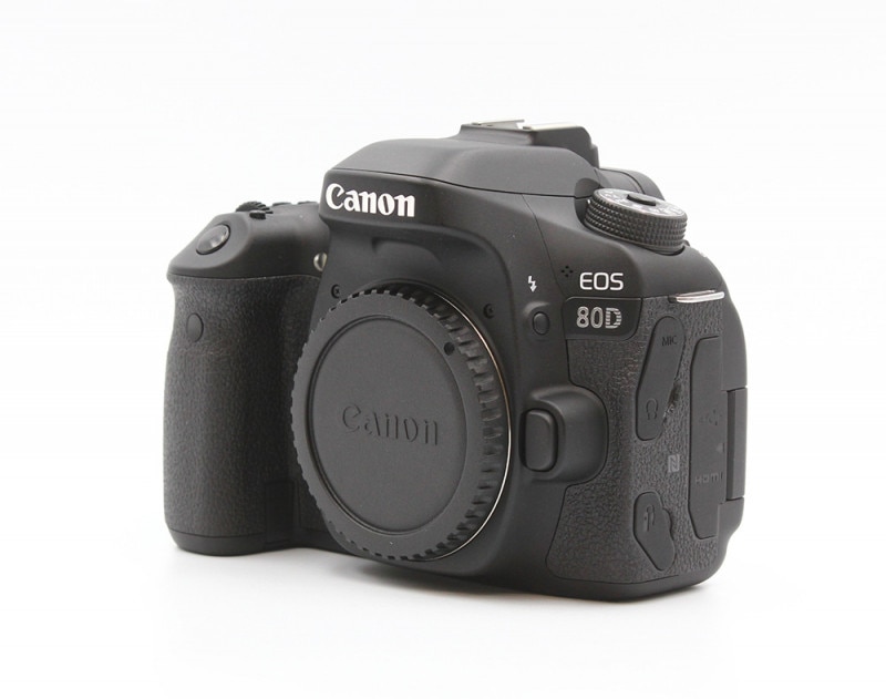 EOS 80D ボディ