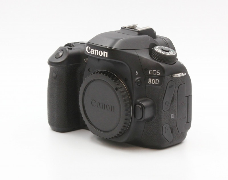 EOS 80D ボディ