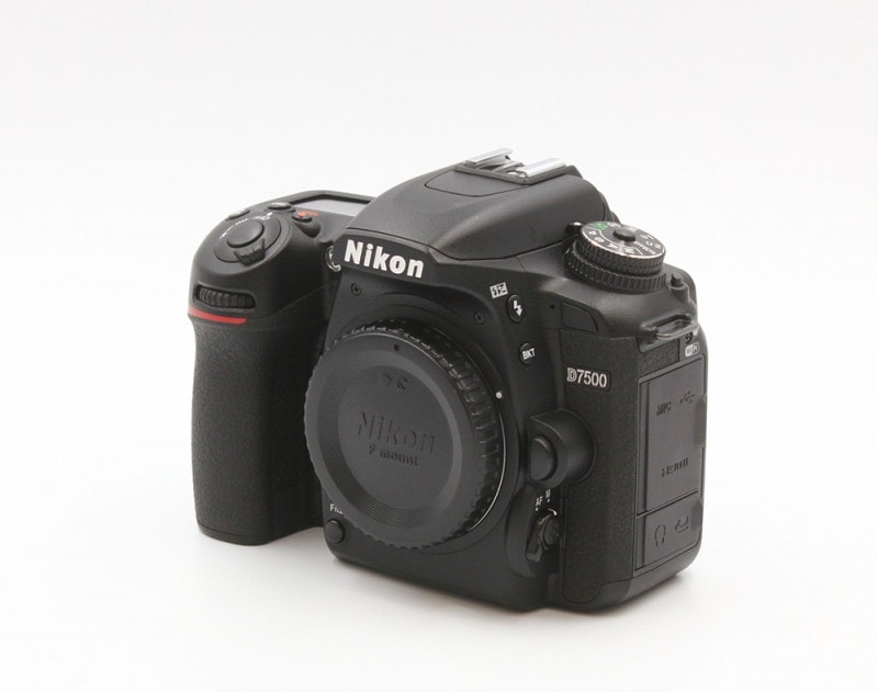 D7500 ボディ