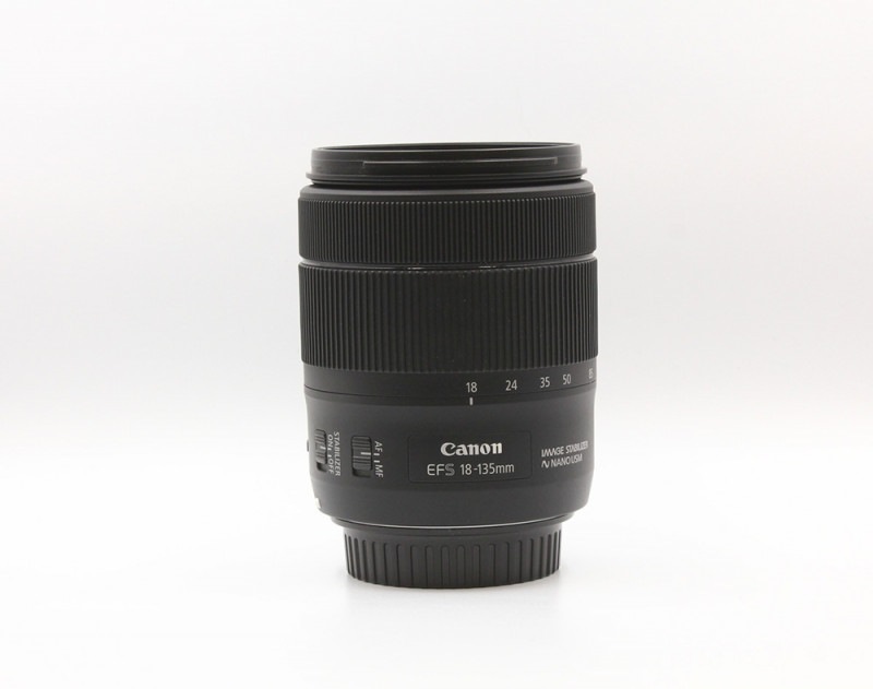 EF-S 18-135/3.5-5.6 IS USM