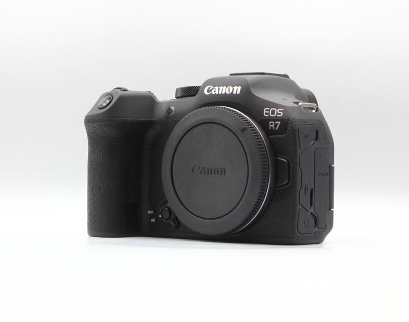 EOS R7 ボディ
