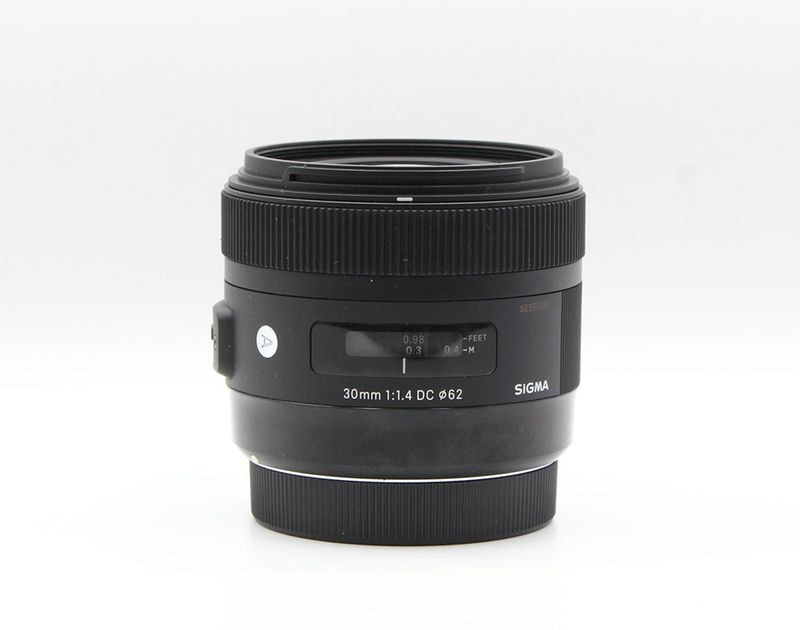 Art 30/1.4 DC HSM キヤノンEF-Sマウント