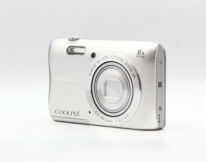 COOLPIX S3700