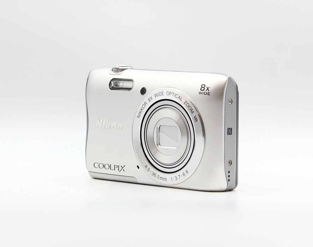 COOLPIX S3700