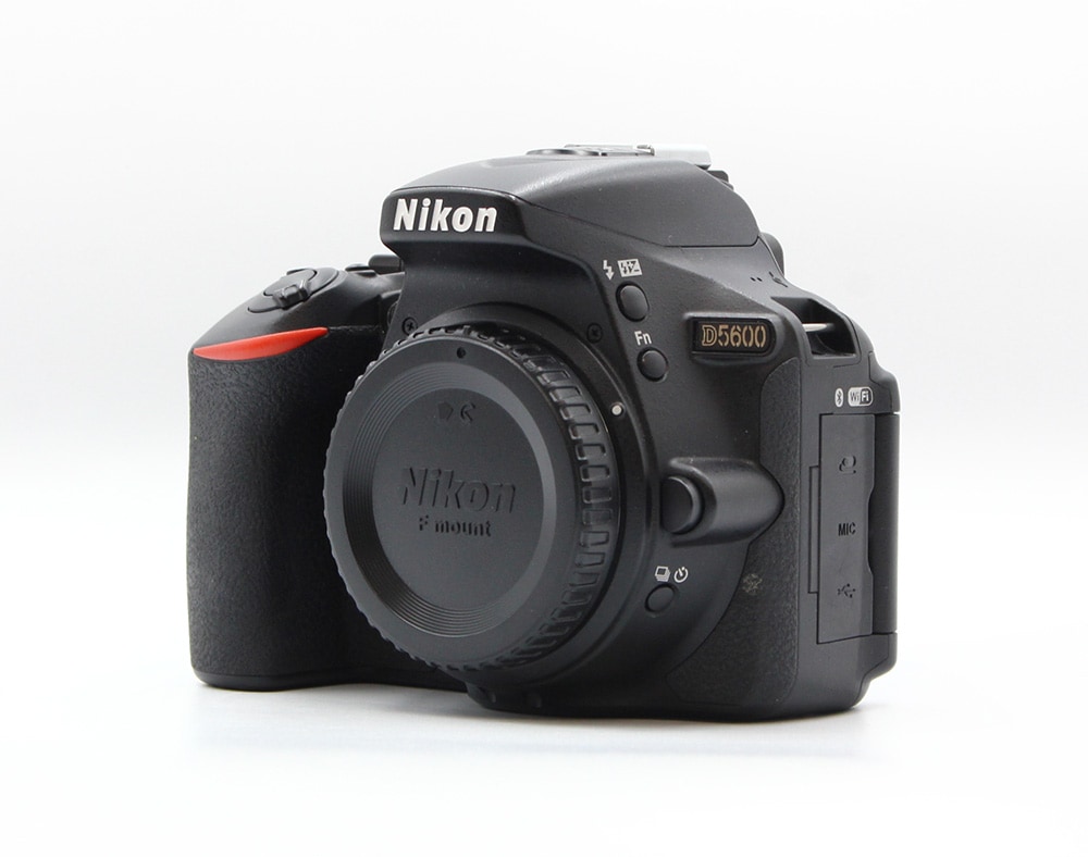 D5600 ボディ