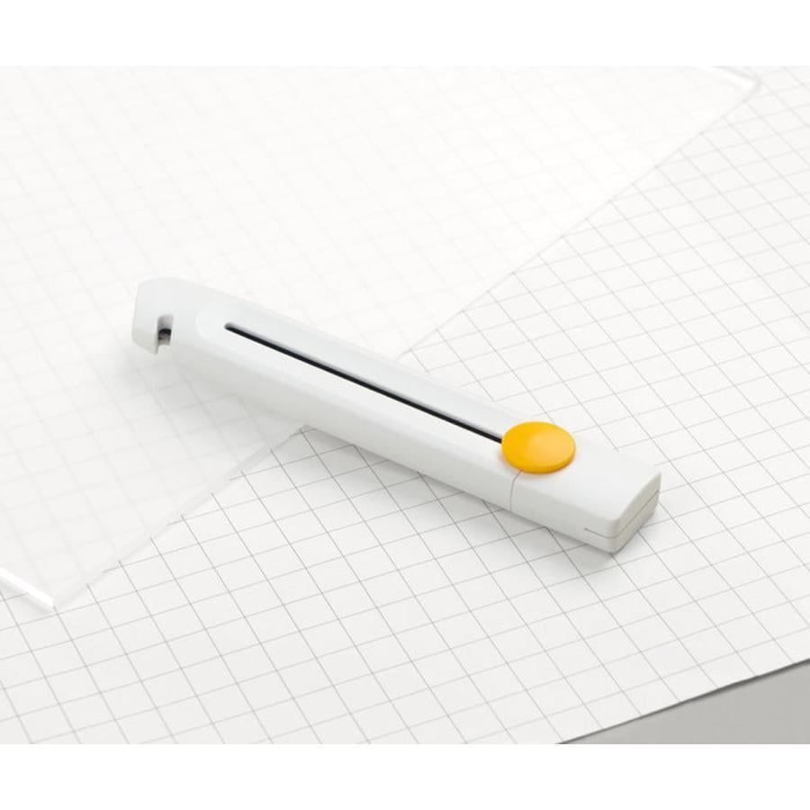 【ネコポス便配送】HOTO カッターナイフ オートロック式 軽量設計 安全ブレード交換 DIY オフィス クラフト HTT0021GL