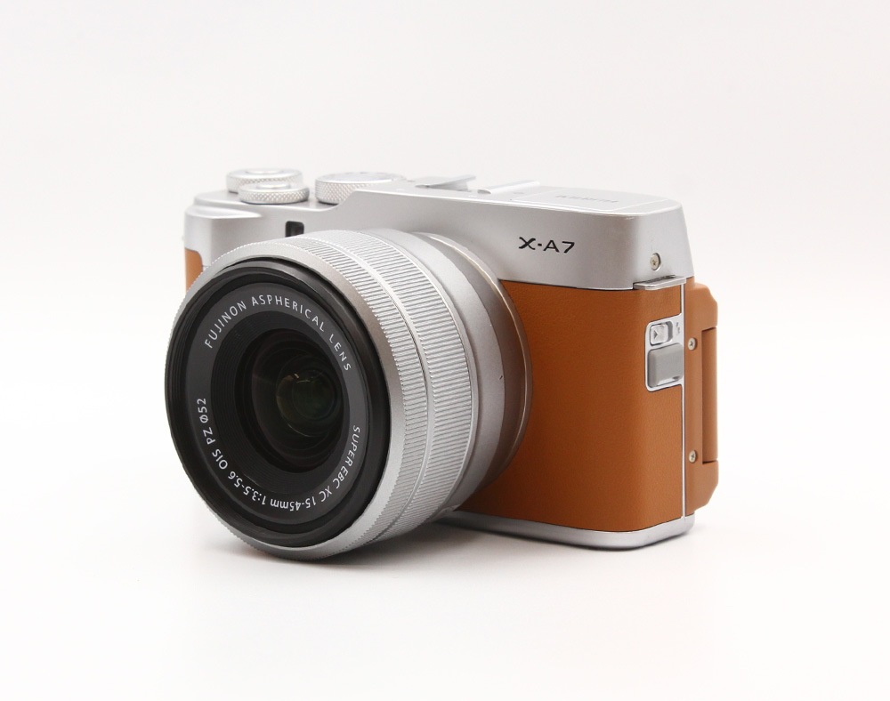 FUJIFILMxa7 XC15-45mm＆XC50-230mm付き【中古】 フジフイルム FUJIFILM X-A7 XC 15-45/3.5-5.6 OIS PZ | 中古,マウント