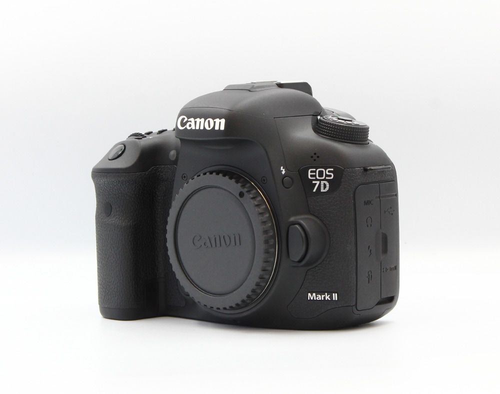 並品》Canon EOS 7D Mark II ボディ