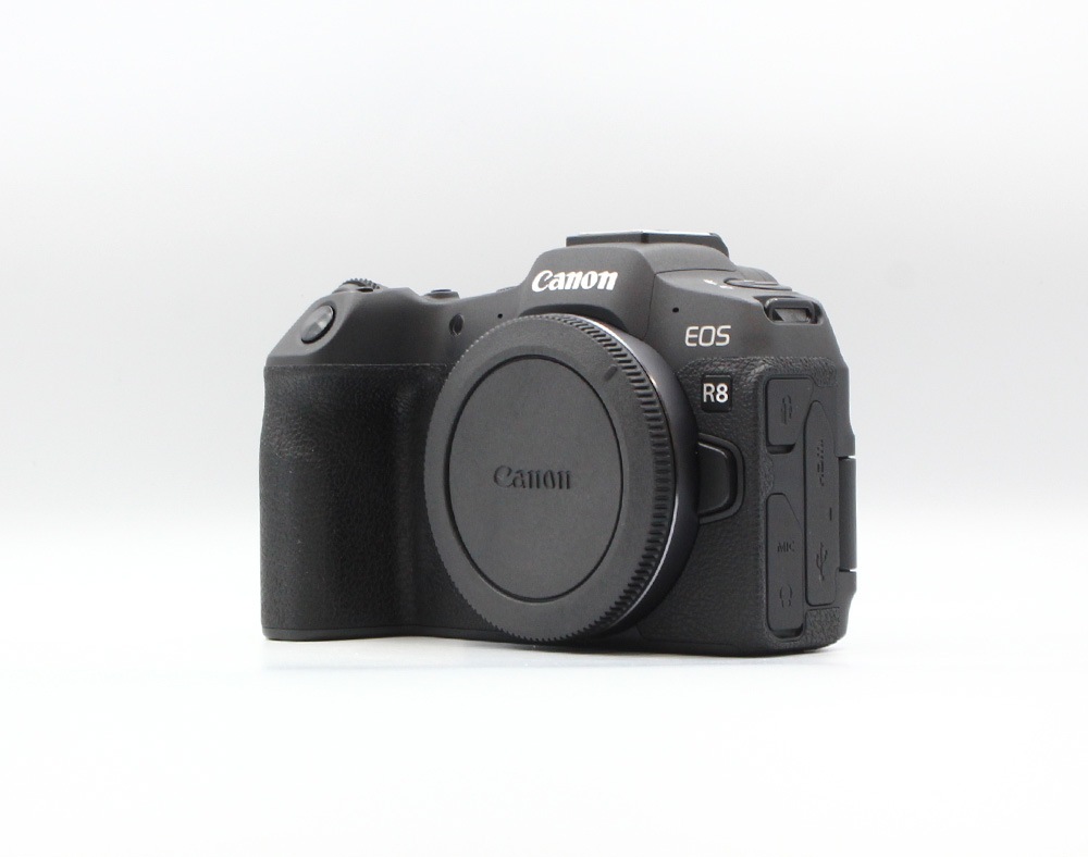 CANON 美品 キャノン canon EOS R8 ボディ使用わずか EOS R8 ボディ