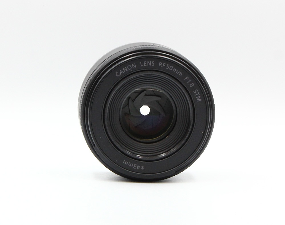 中古】(キヤノン) Canon キヤノン RF50/F1.8 STM 2万円台の格安レンズ  
