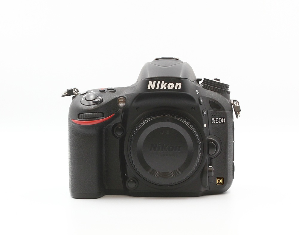 Nikon d600 本体のみ 欠品あり Nikon d600 本体のみ 欠品あり