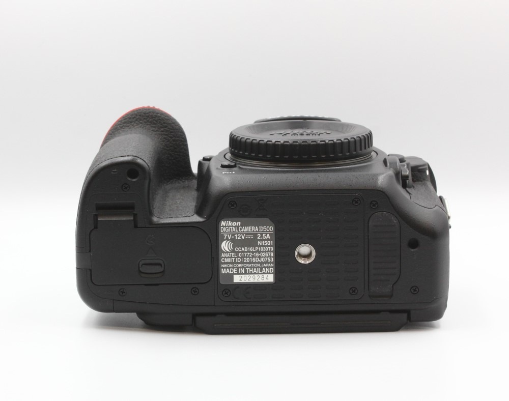 Nikon D500 デジタル一眼レフカメラ ボディ D500 ボディ 中古価格比較 - 価格.com