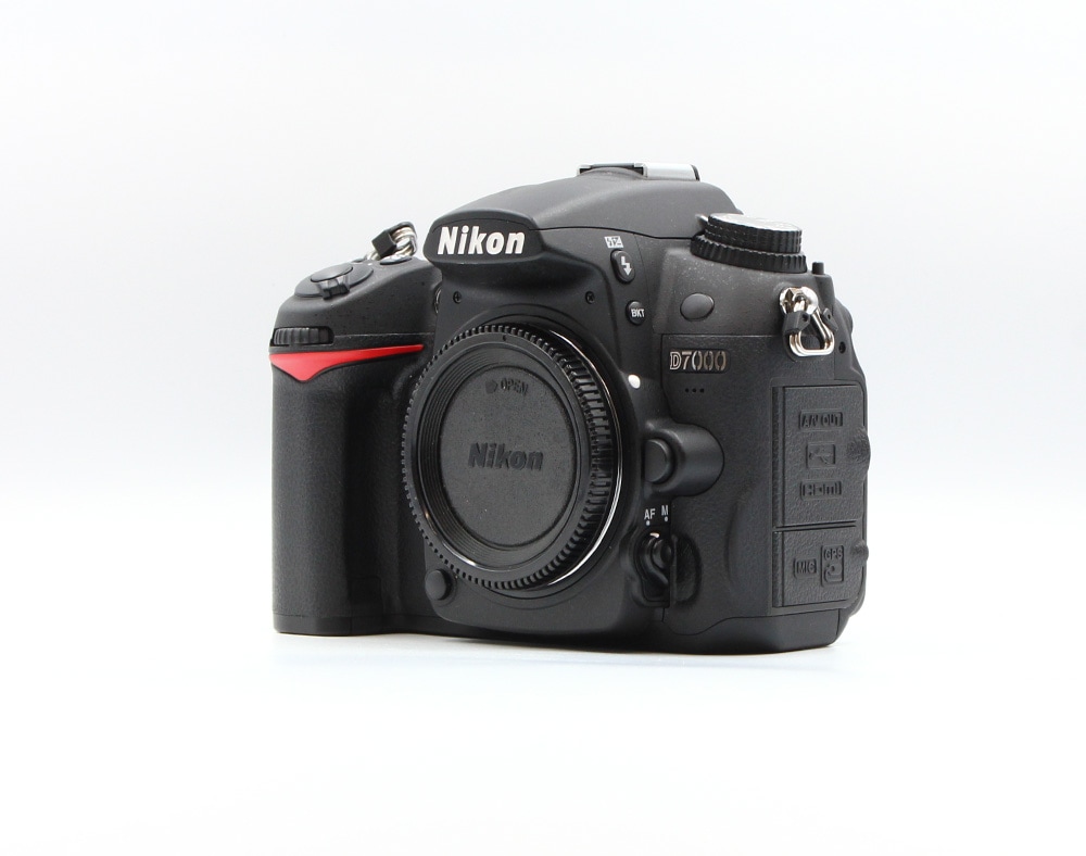 Nikon - NIKON D7000 ボディ Amazon.com : Nikon D7000 DSLR (Body Only) (OLD MODEL) : Slr