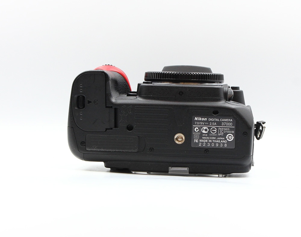 Nikon - NIkon D7000ボディ Nikon ニコン D7000 ボディ - メルカリ