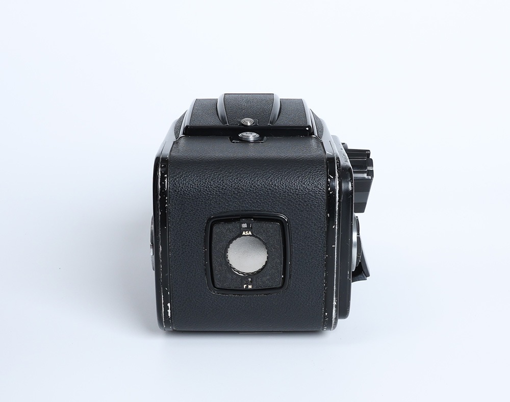 ハッセルブラッド HASSELBLAD 500C/M / Planar T* CF80/2.8 / A12