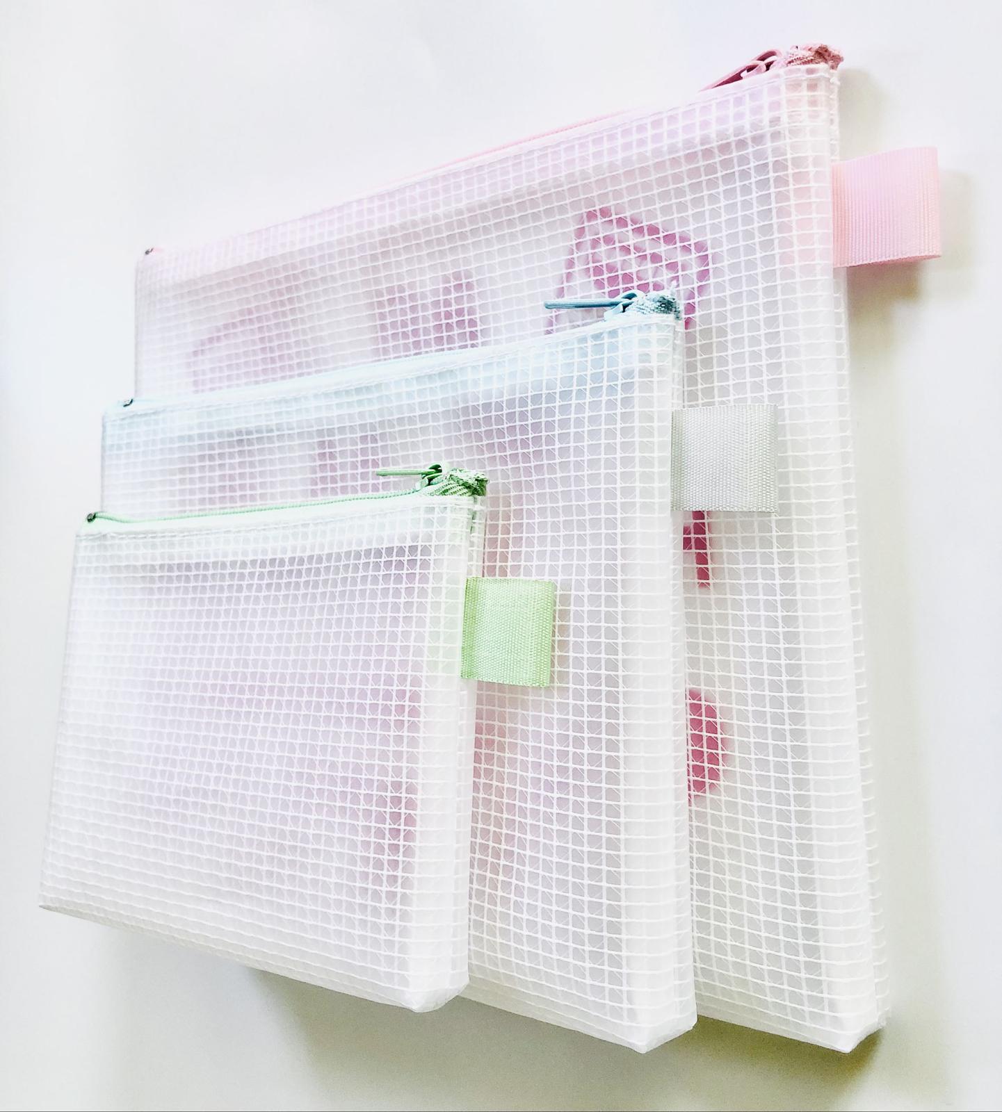 ソフトで軽く丈夫なEVA素材を使用エイチ・エスソフトメッシュポーチ A6サイズ69196メッシュポーチパステルカラーのファスナー仕様