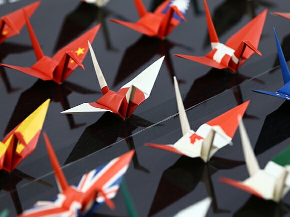 トーヨー折り紙おりづる　Orizuru15ｃｍ×15ｃｍflag design48枚入り