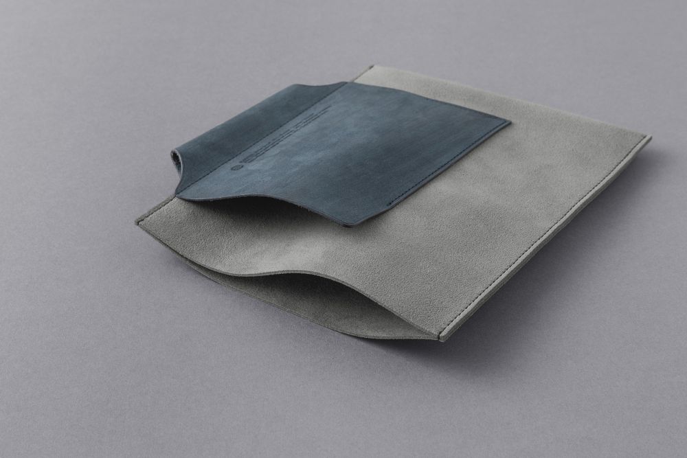 【必要最低限が持ち歩ける】 plotter プロッター 5014 レザーバインダーケース バイブルサイズ 77717912 77717913 77717914 77717915 レザーバインダーケース 【こだわりの素材コントラスト】