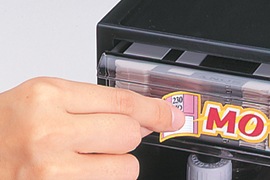【ピッタリ貼れてスッキリはがせる】 エーワン プリンタ用紙ラベル 31271 ノーカット
