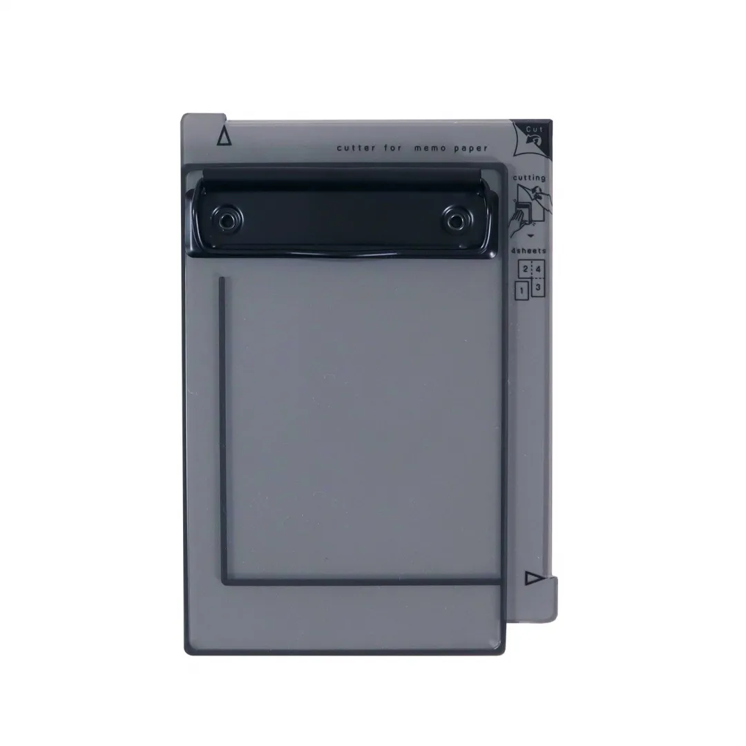 クツワ　ペーパーカッター　ヨンブンカッツ　4BunCuts　ブラック　VS028BK　クリア　VS028CL