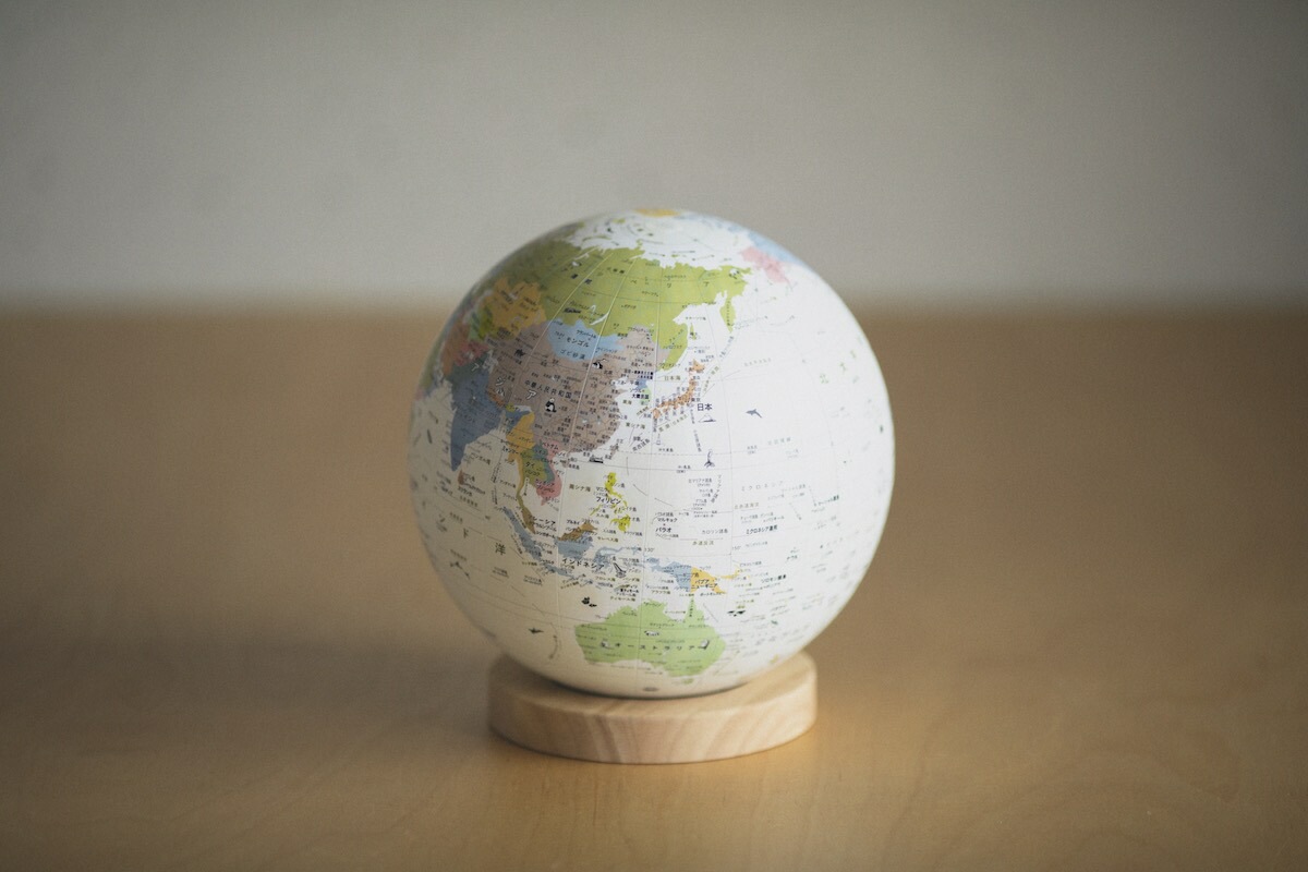 アプリで「世界」がとびだすほぼ日ほぼ日のアースボール ジャーニーAR技術 地球儀本格地球儀モデル