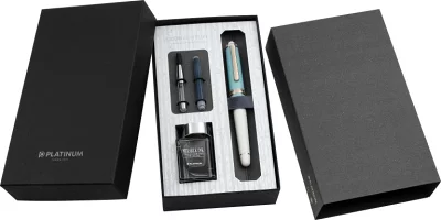 【ハートのはいった万年筆】【世界2000本限定】 プラチナ万年筆 ＃3776センチュリー シェイプ・オブ・ハート ブルーバード 細字/中字 PNB-43000A ＃56-2/3 万年筆【数量限定】