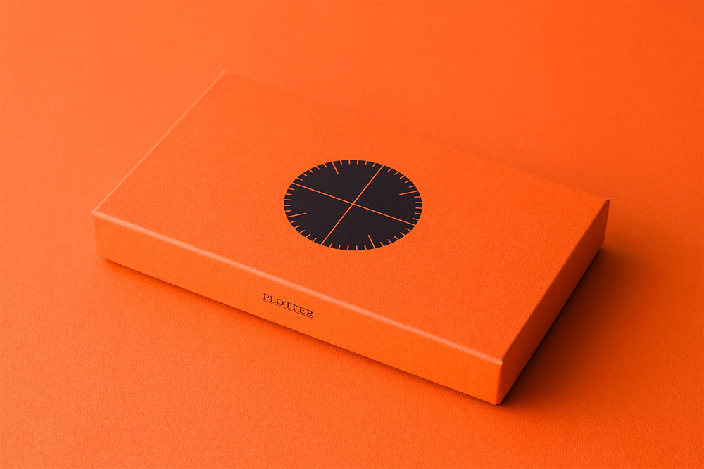 【本格派スムースレザー】 PLOTTER プロッター 5012 6穴リングレザーバインダー リスシオ ナローサイズ 77716817 77716818 77716819 77716820 6穴リングレザーバインダー ナロー 【銀色：シルバーリング】